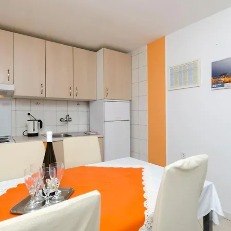 Appartement Svemir Makarska